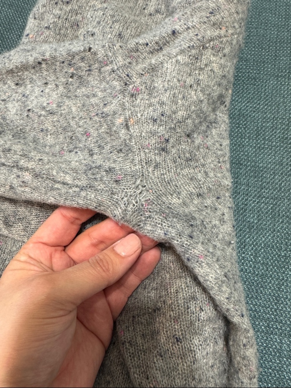 Philosophy 100% Cashmere Sweater Women's Size Large Grey Crewneck Soft Cozy - Picture 9 of 13